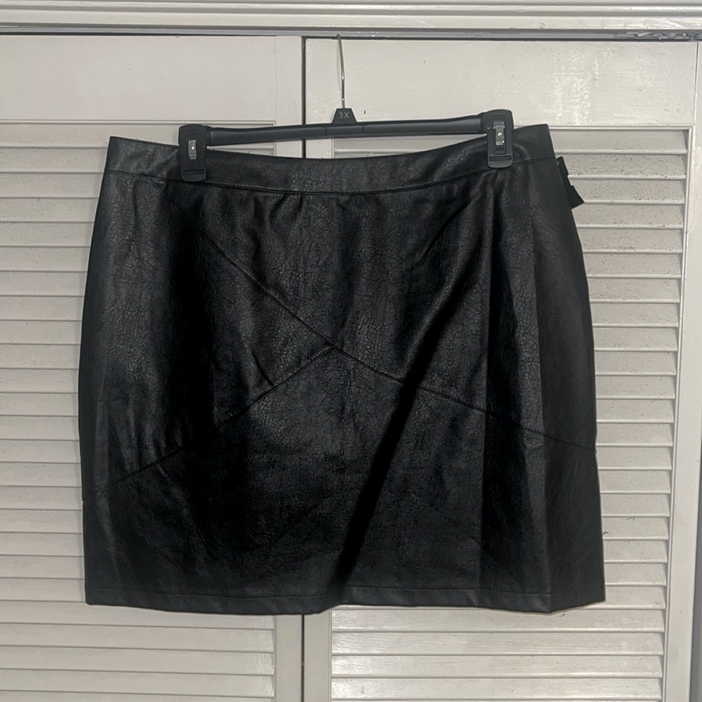 Zeagoo Black Leather Skirt